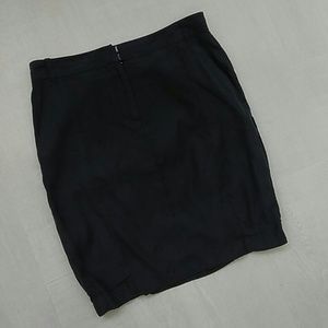 MaxAzria casual skirt!